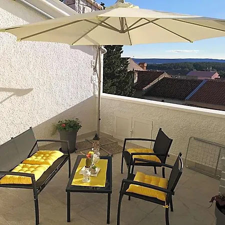The Rooftop 4*