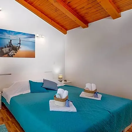 The Rooftop Hotel 4*